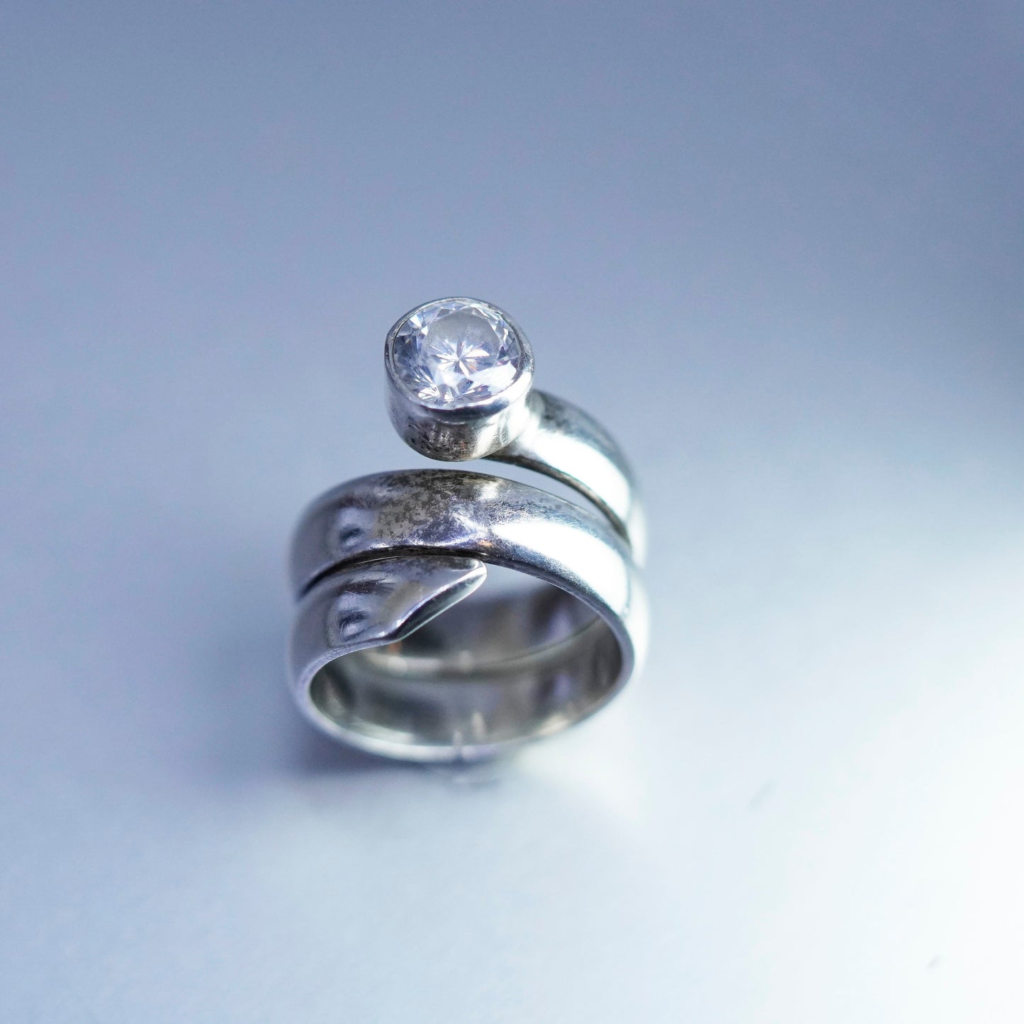 Size 5.75, vintage Sterling 925 silver handmade wrap swirly ring with Cz