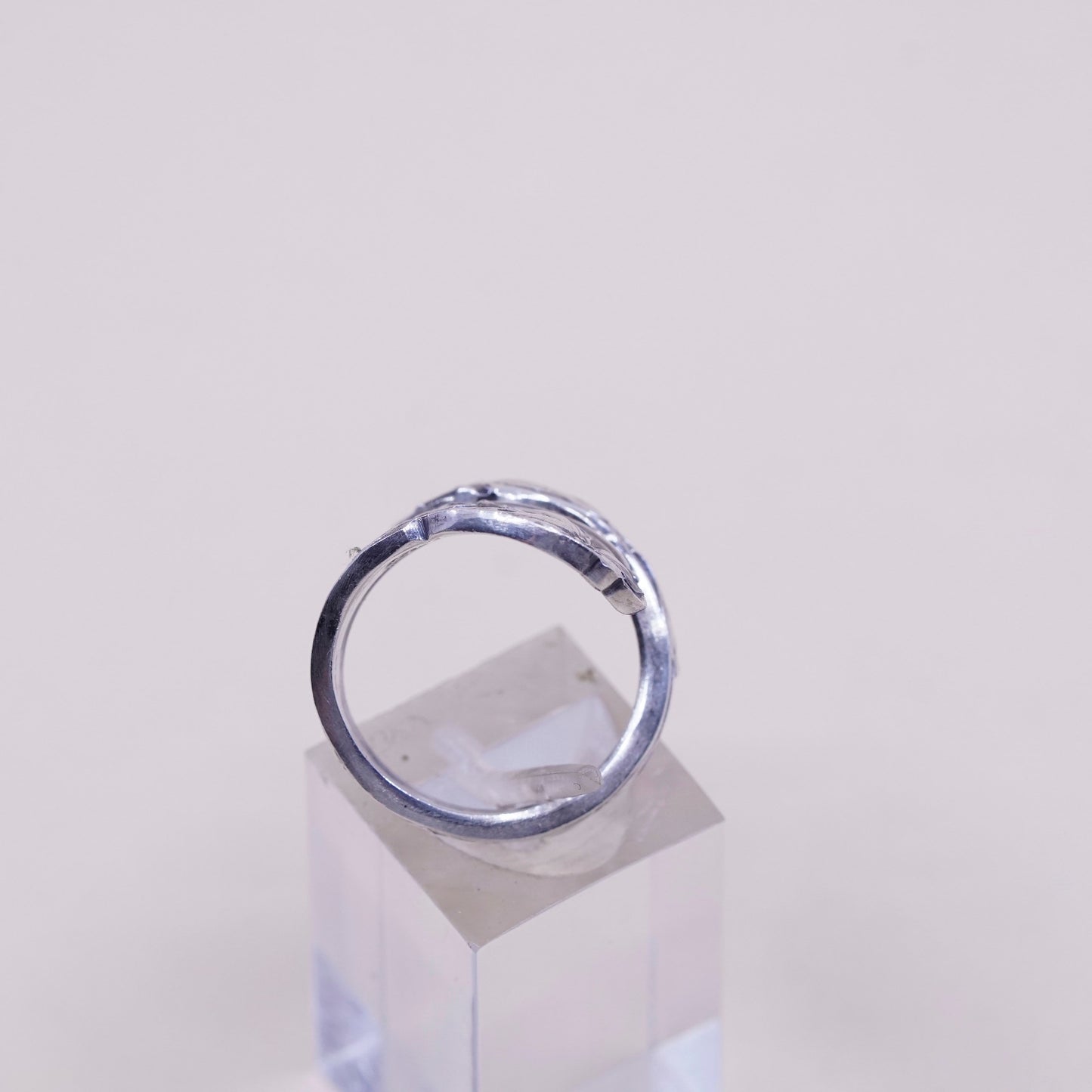 Size 6.25, Vintage Sterling 925 silver handmade spoon wrap ring with flower