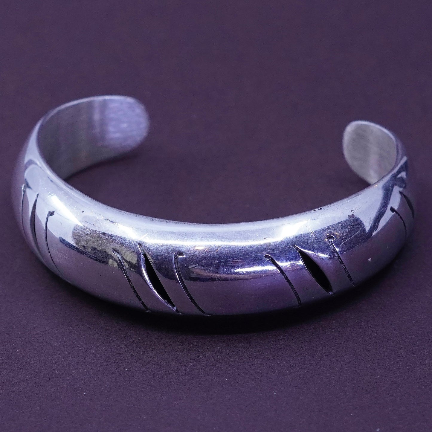 6”, Vintage mexico Sterling 925 silver bracelet, cut patterned wide cuff