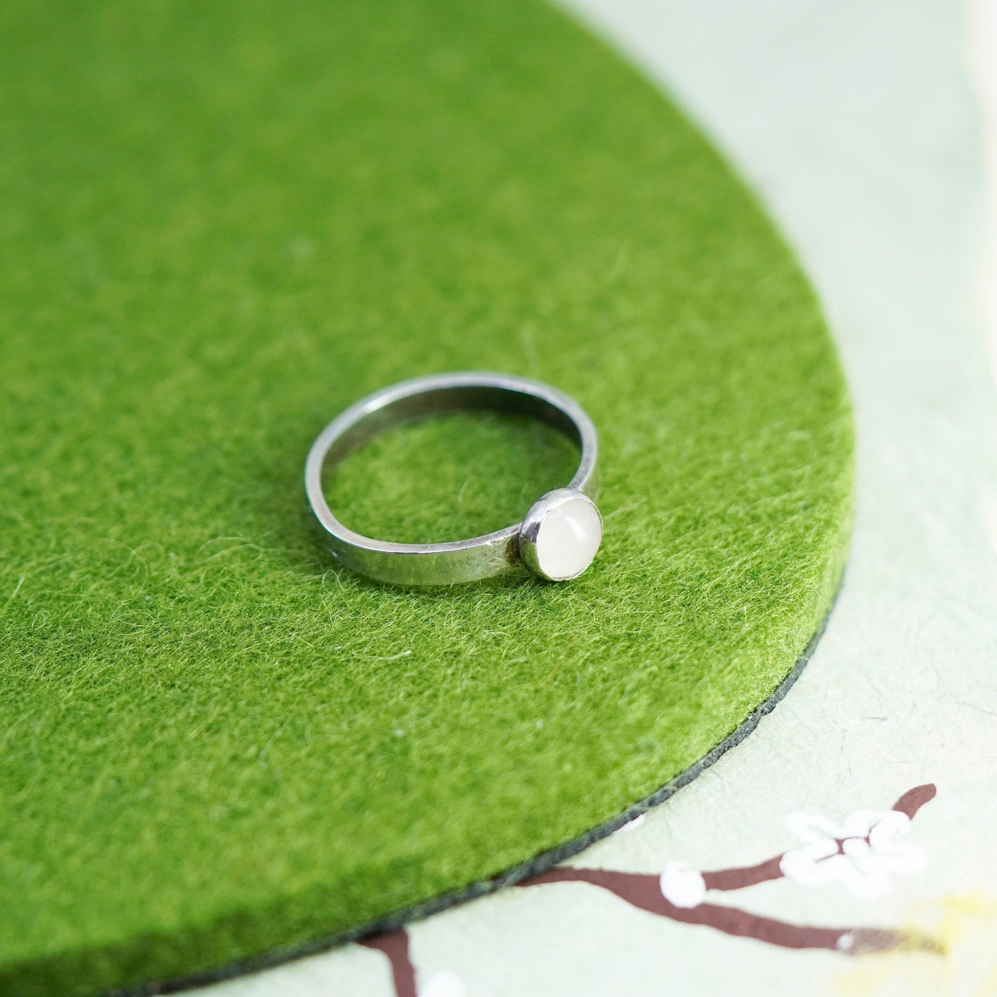 Size 8, vintage sterling 925 silver handmade stackable ring with moonstone
