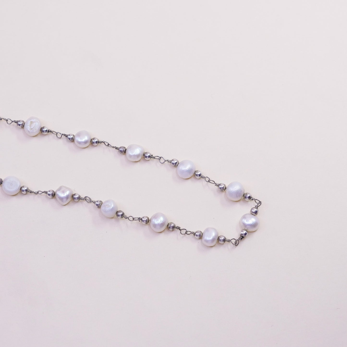 18”, Vintage handmade Sterling 925 silver necklace with pearl beads details