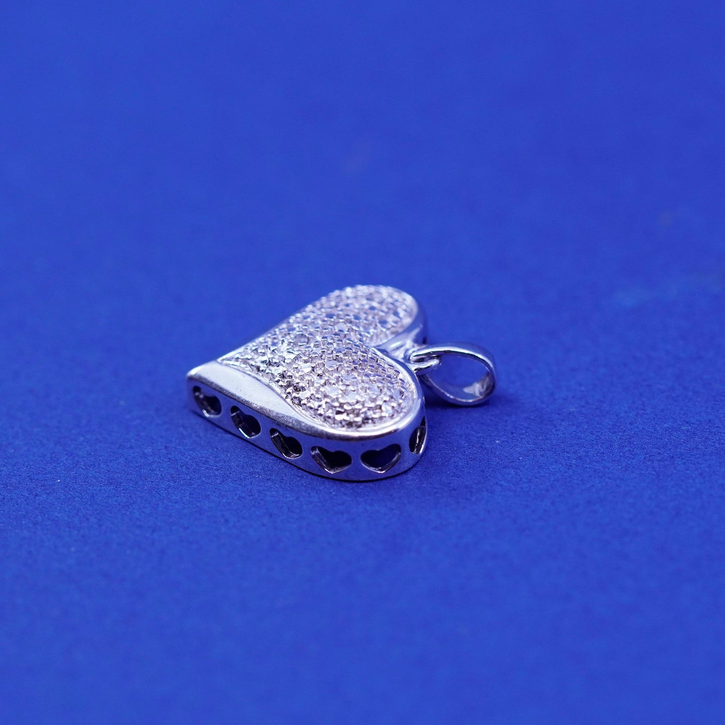 Vintage Sterling 925 silver heart pendant with diamond
