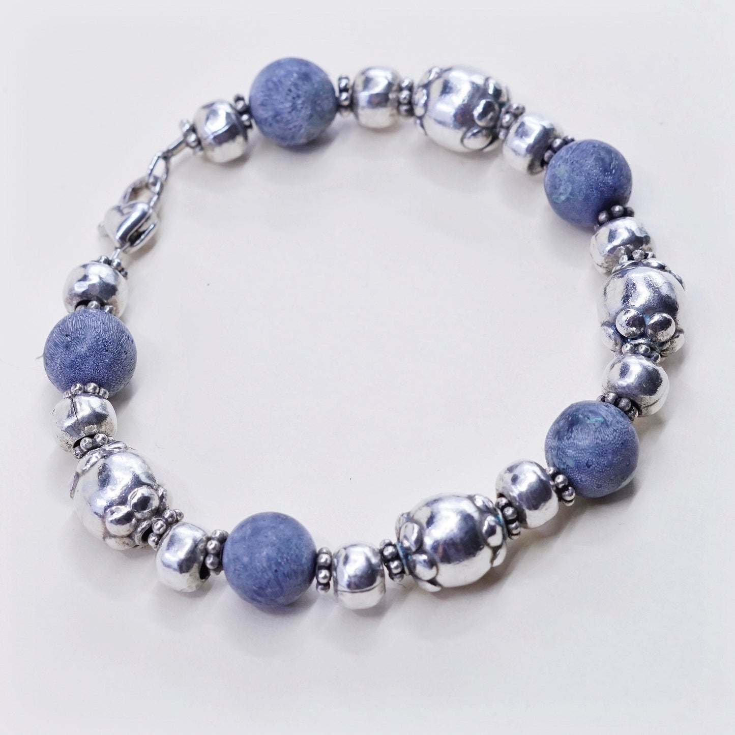 7”, Vintage handmade sterling 925 silver bracelet with sodalite beads