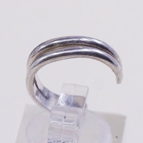 Size 3, Vtg Sterling Silver handmade open end Ring. 925 Ribbed Band