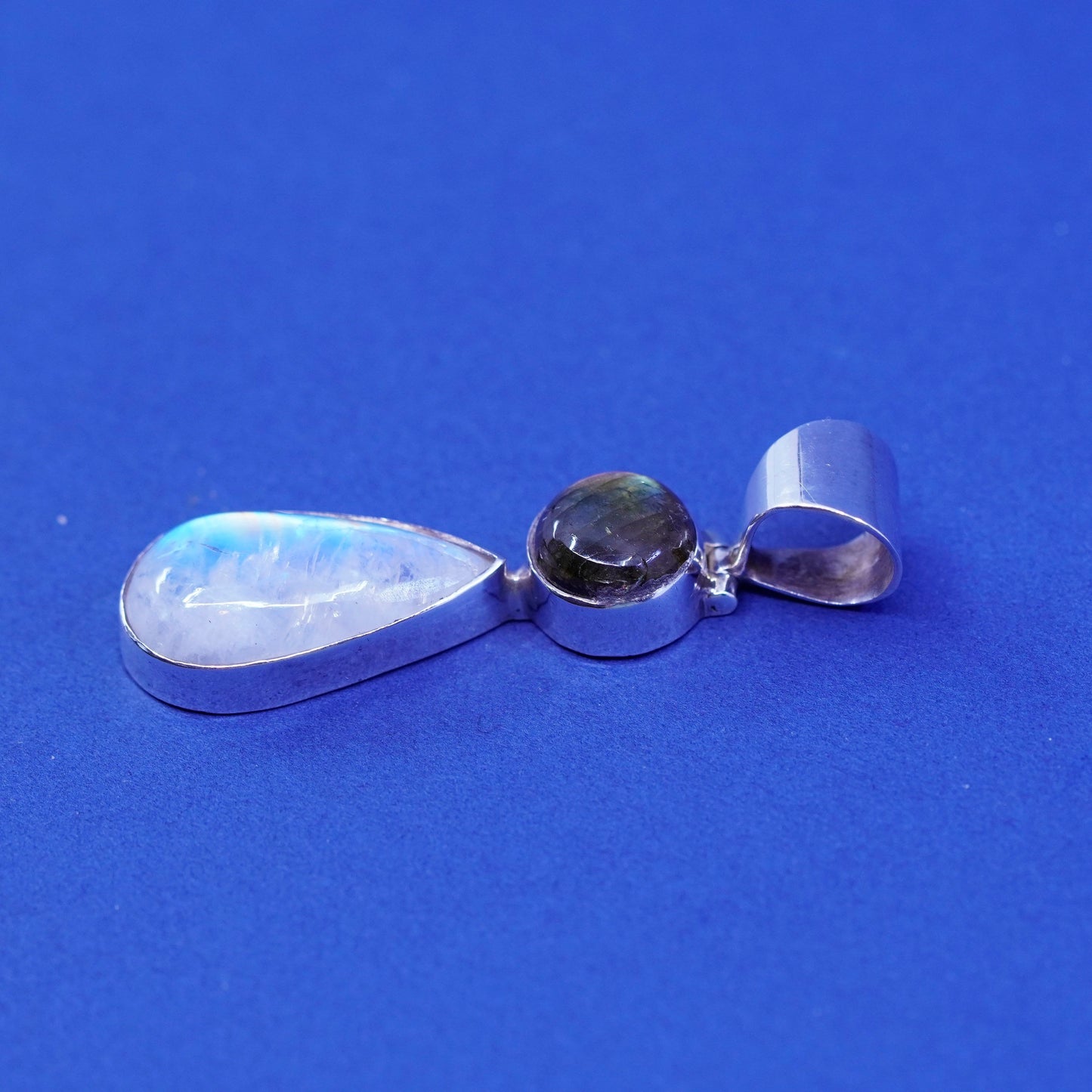 Sterling 925 silver handmade pendant with teardrop moonstone and labradorite