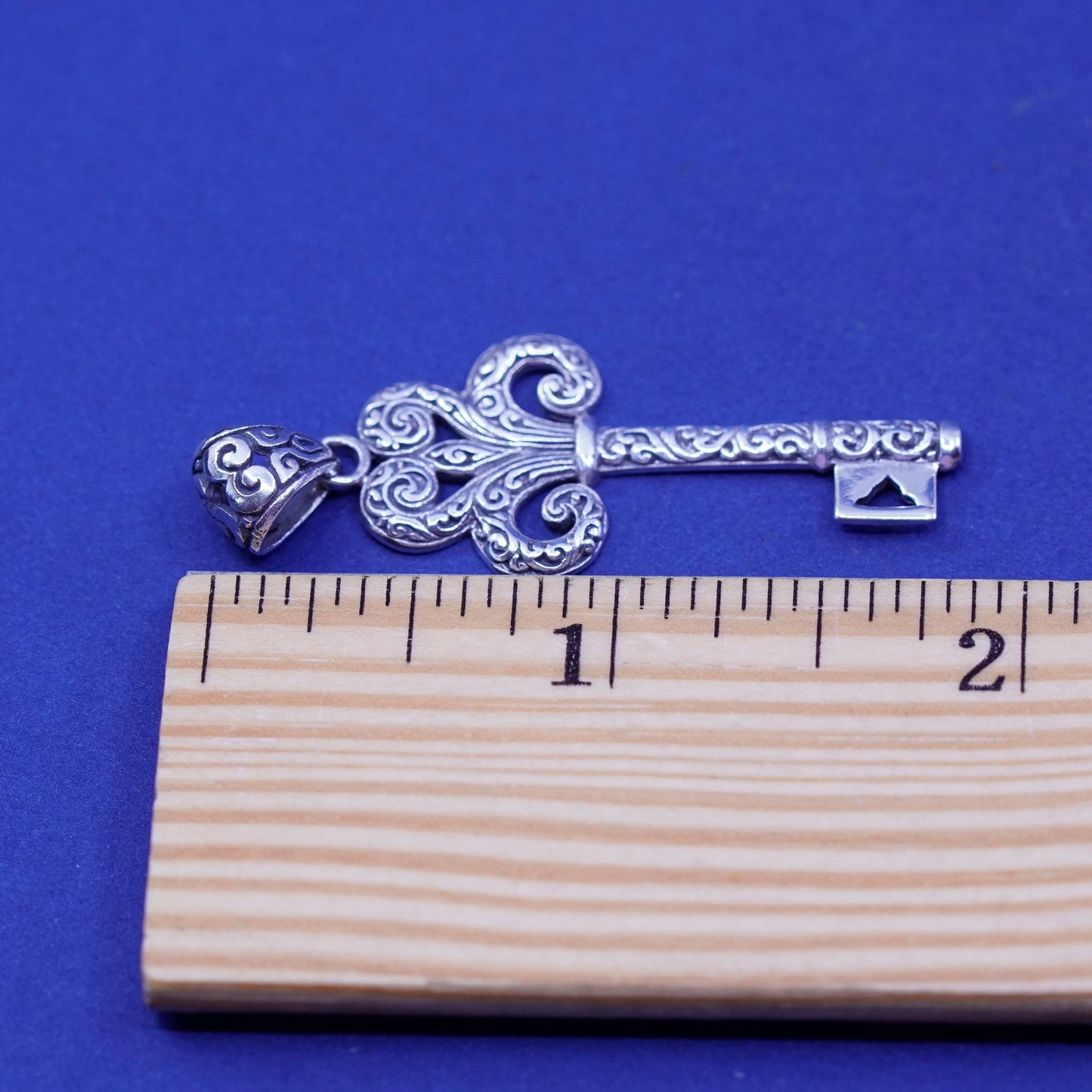 Vintage mexico sterling silver handmade pendant, 925 fleur de lis key