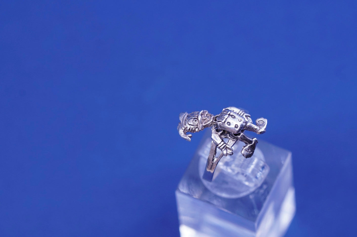 Size 7.5, sterling 925 silver ring, Disney Donald duck with movable joints