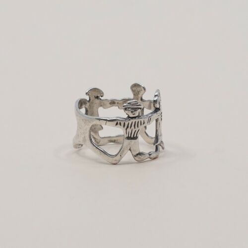 Size 5, Vtg Sterling Silver Handmade Ring 925 Band Embossed Kids Holding Hands