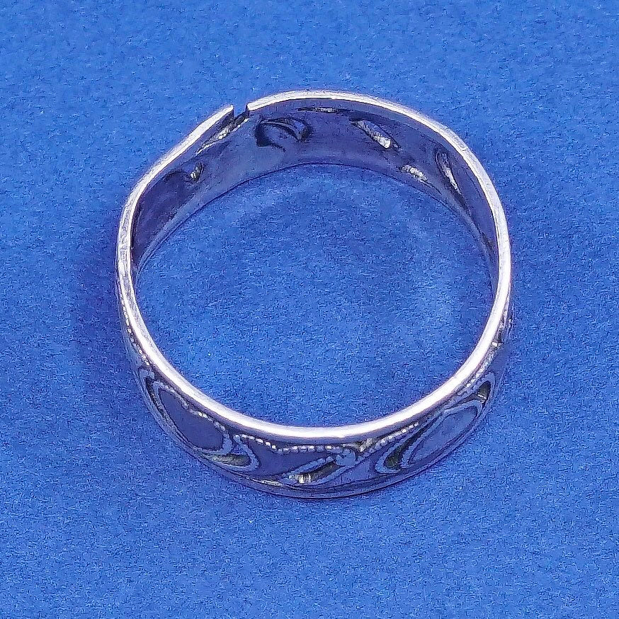 Size 5.75, vtg sterling silver handmade ring, 925 heart band, stamped sterling
