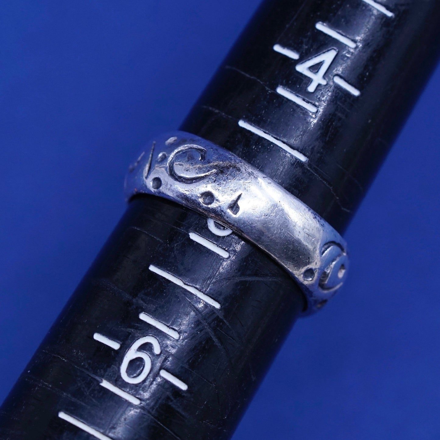 sz 5, vintage Sterling silver handmade ring, hopi 925 band w/ pattern engraved