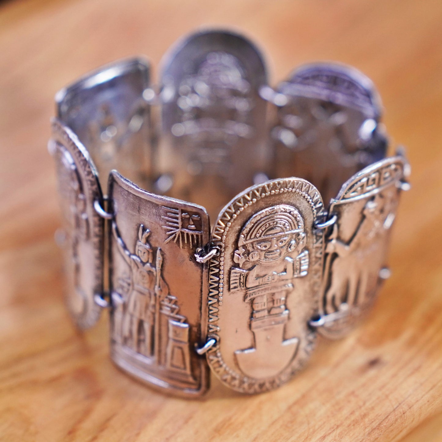 6.25”, Sterling 900 silver Peru Inca gods hinged storyteller bangle bracelet