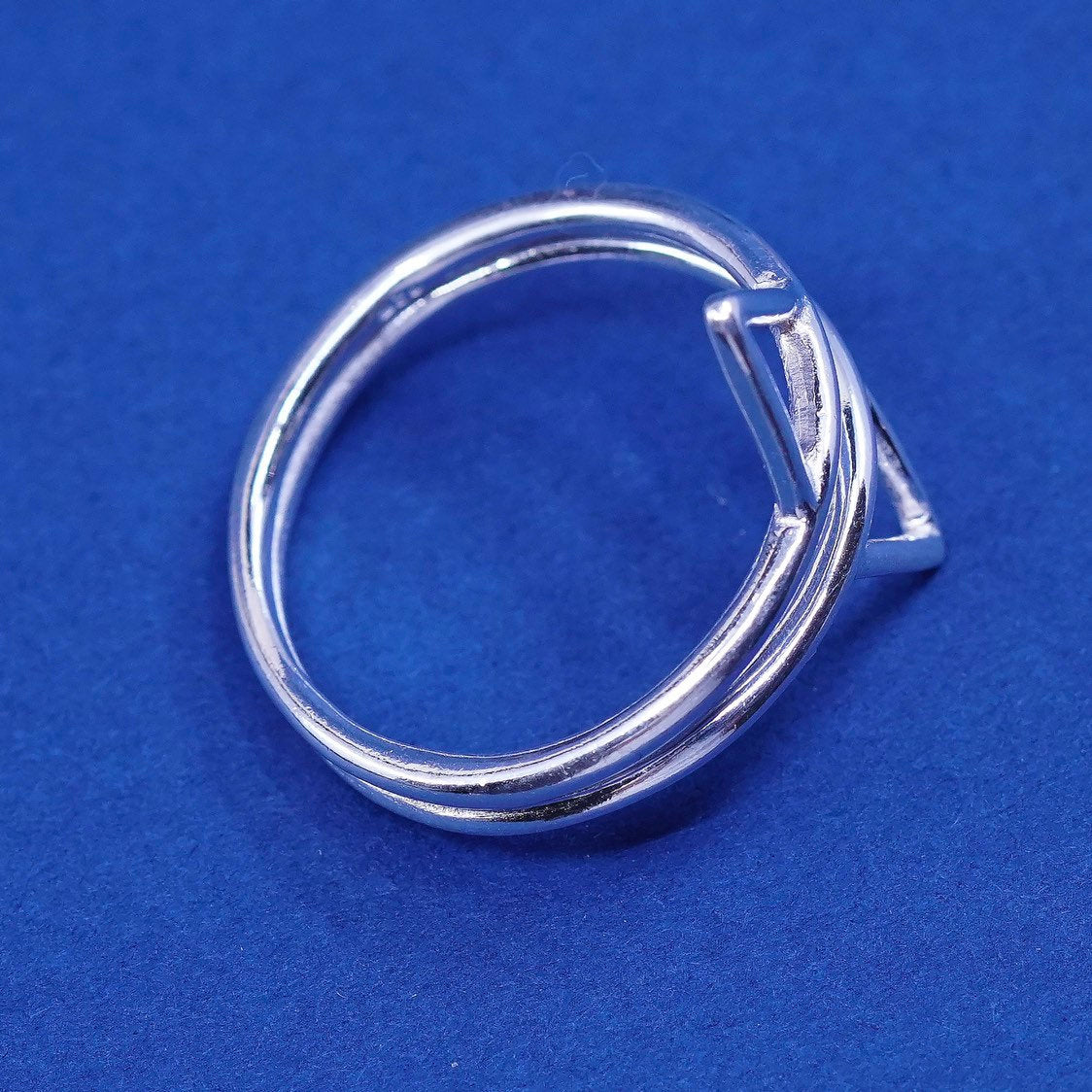 sz 8, vtg Sterling silver handmade ring, modern triangular 925 statement ring