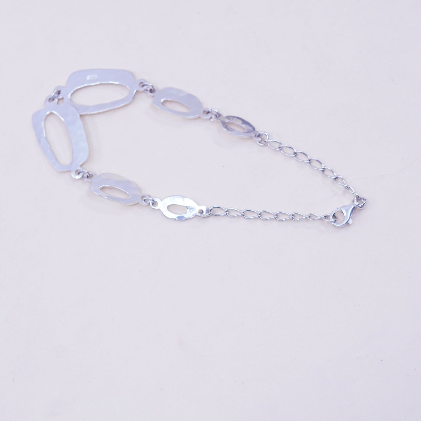 7.75”, vtg sterling silver charm bracelet, 925 hammered textured circle chain