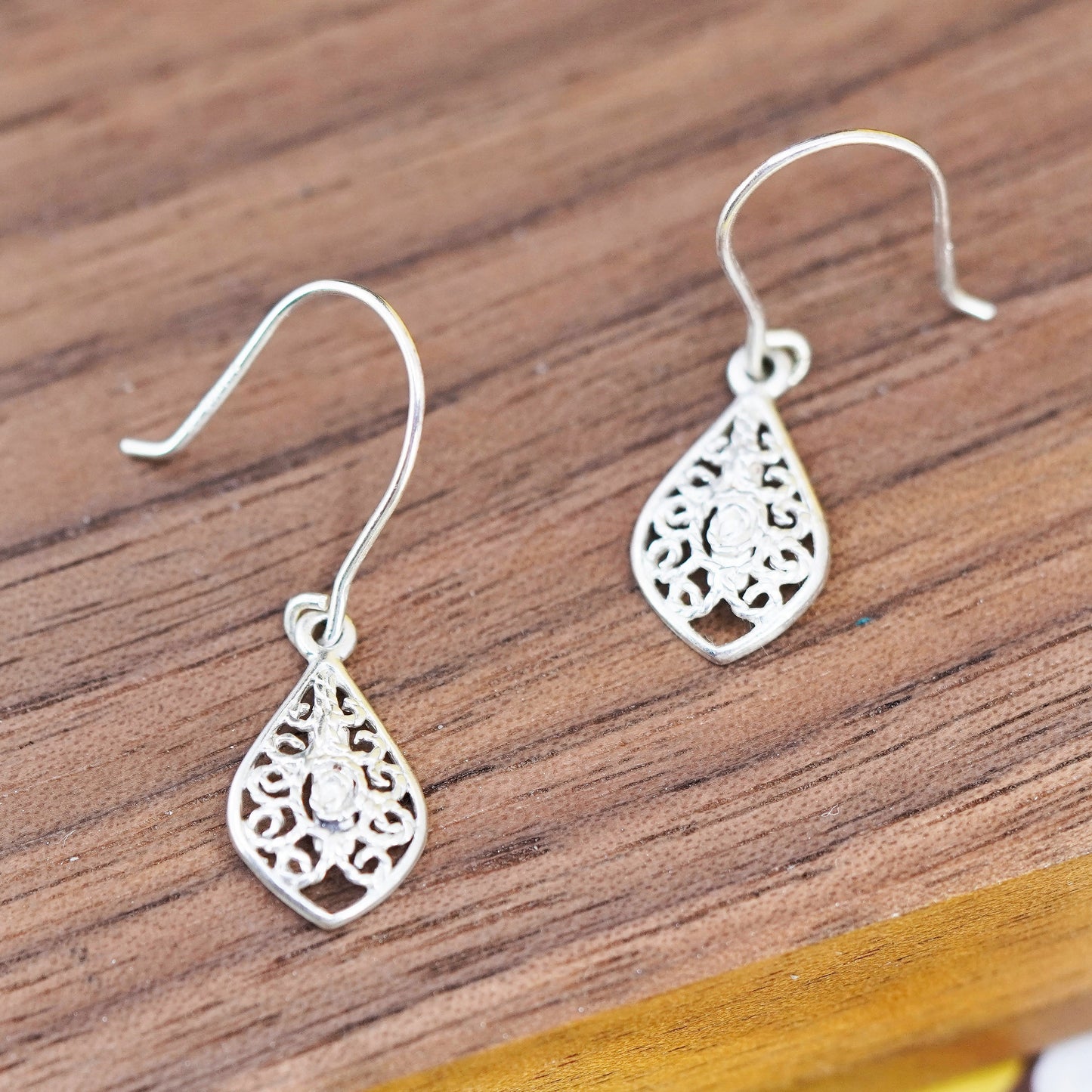 Vintage Sterling silver handmade earrings, 925 Filigree teardrop dangle