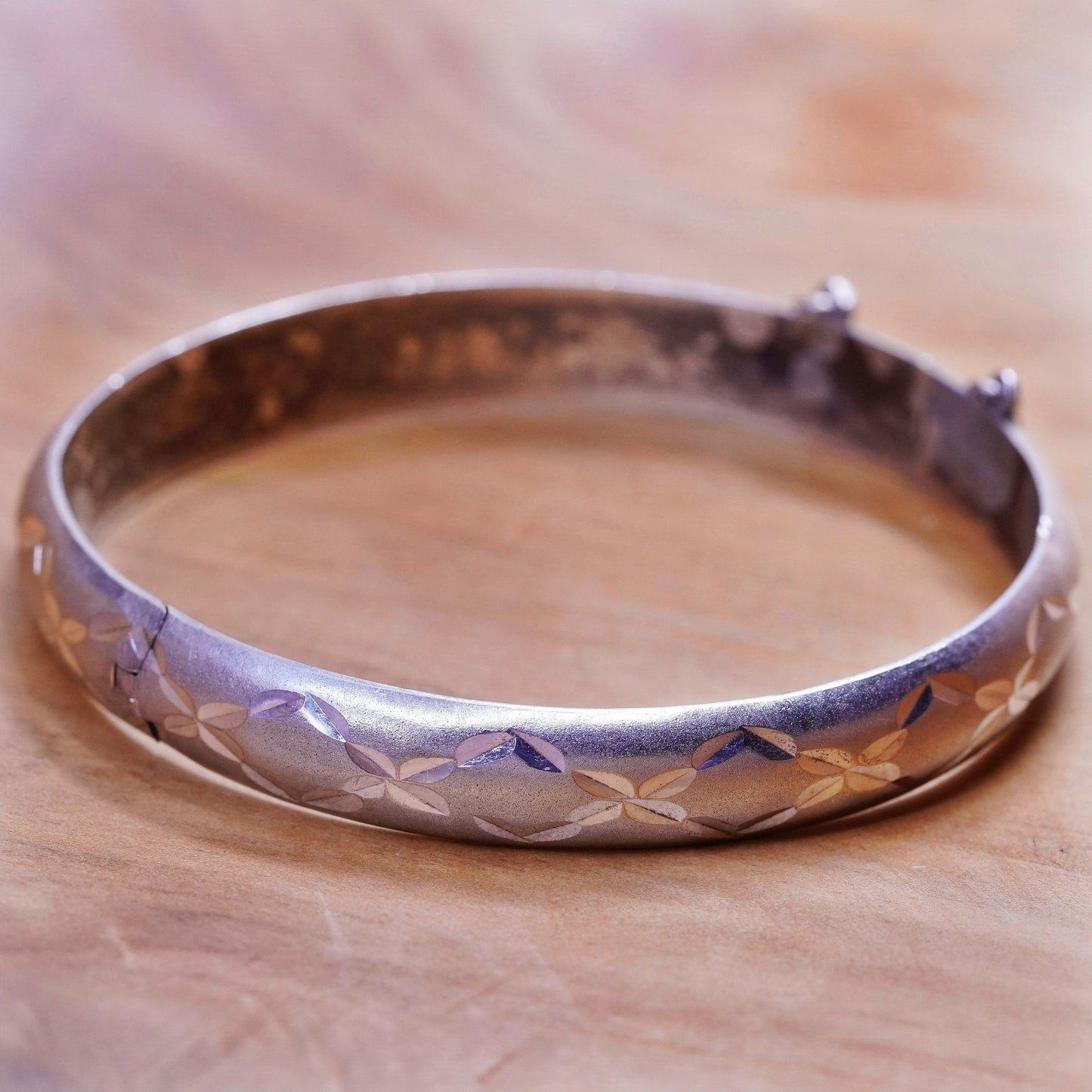 7.25”, Vintage Sterling silver handmade bracelet, 925 textured hinged bangle