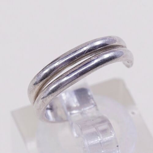 Size 3, Vtg Sterling Silver handmade open end Ring. 925 Ribbed Band