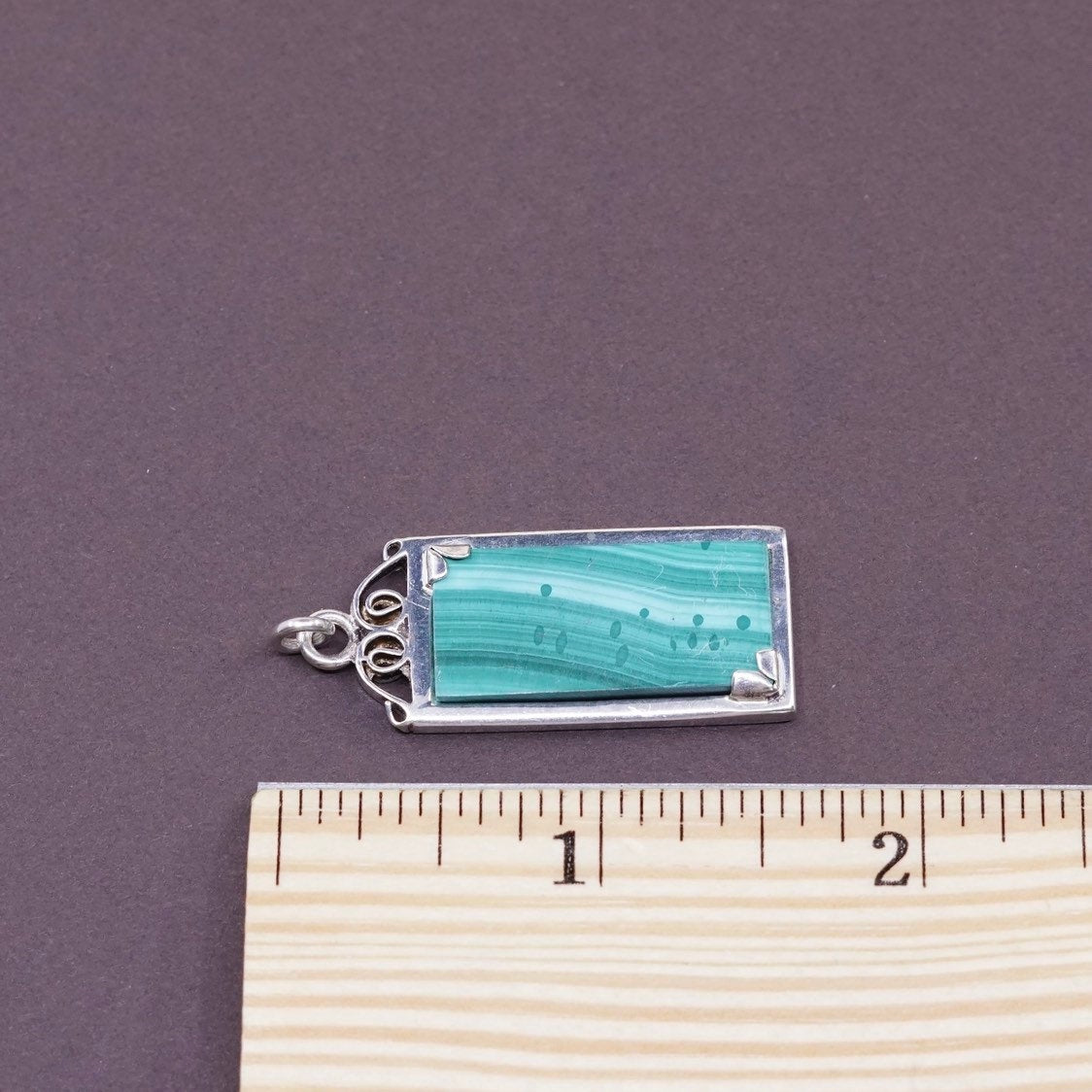 vtg mexico Sterling silver handmade pendant w/ rectangular malachite