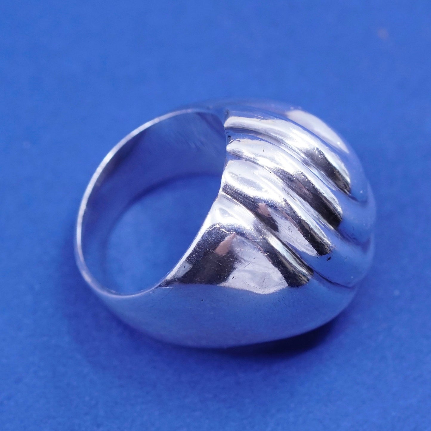 Size 7, vintage, simple Sterling 925 silver handmade ribbed ring statement band