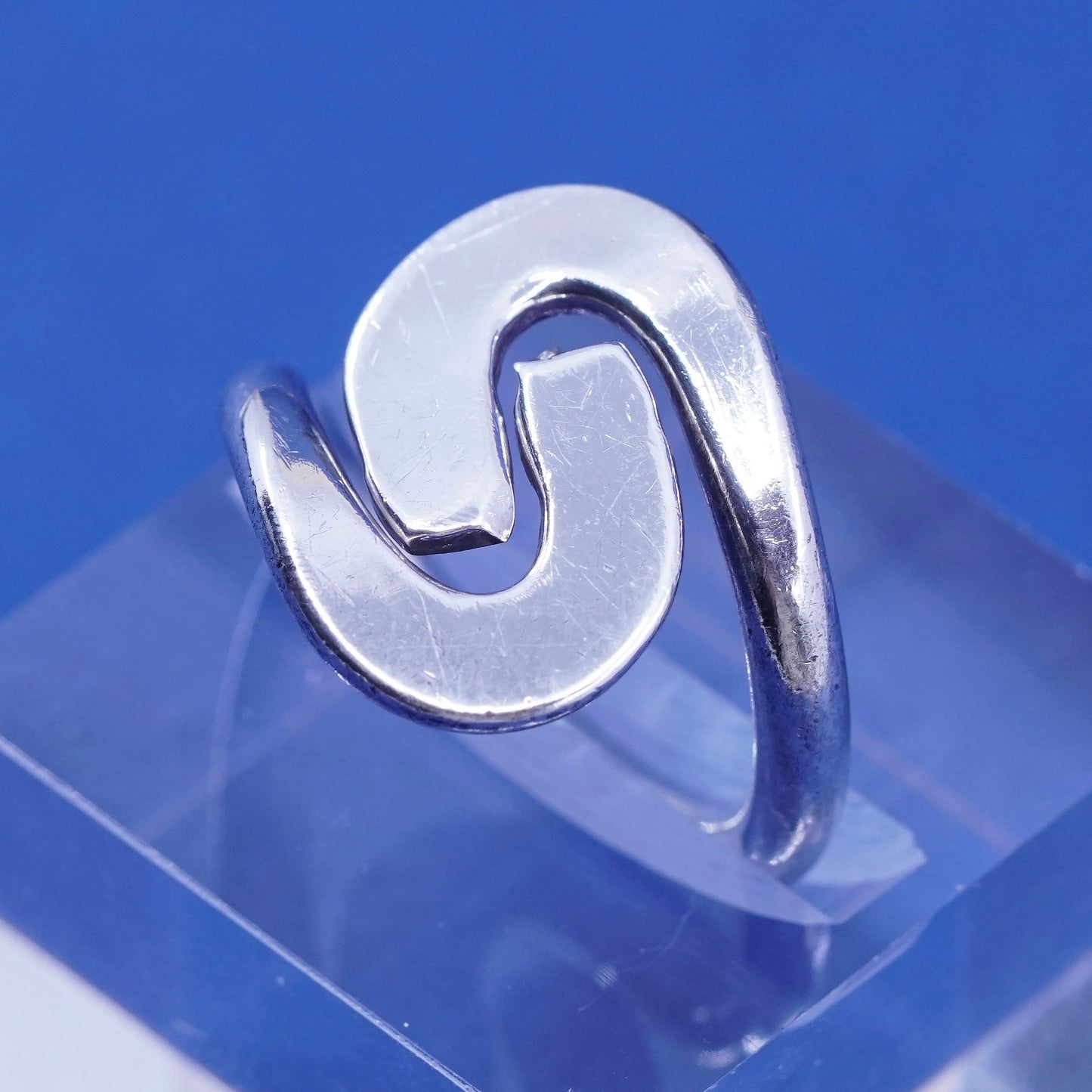 Size 8.25, vintage Sterling silver handmade ring, 925 wide swirly band