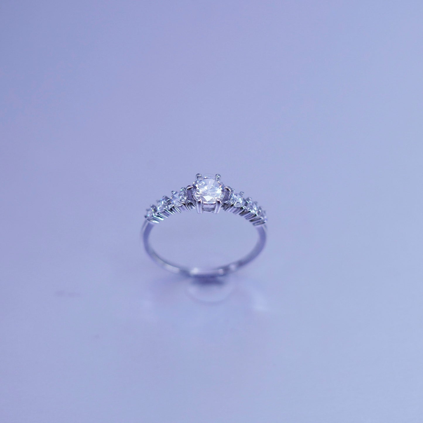 Size 8, vintage Sterling 925 silver handmade band ring with cluster Cz