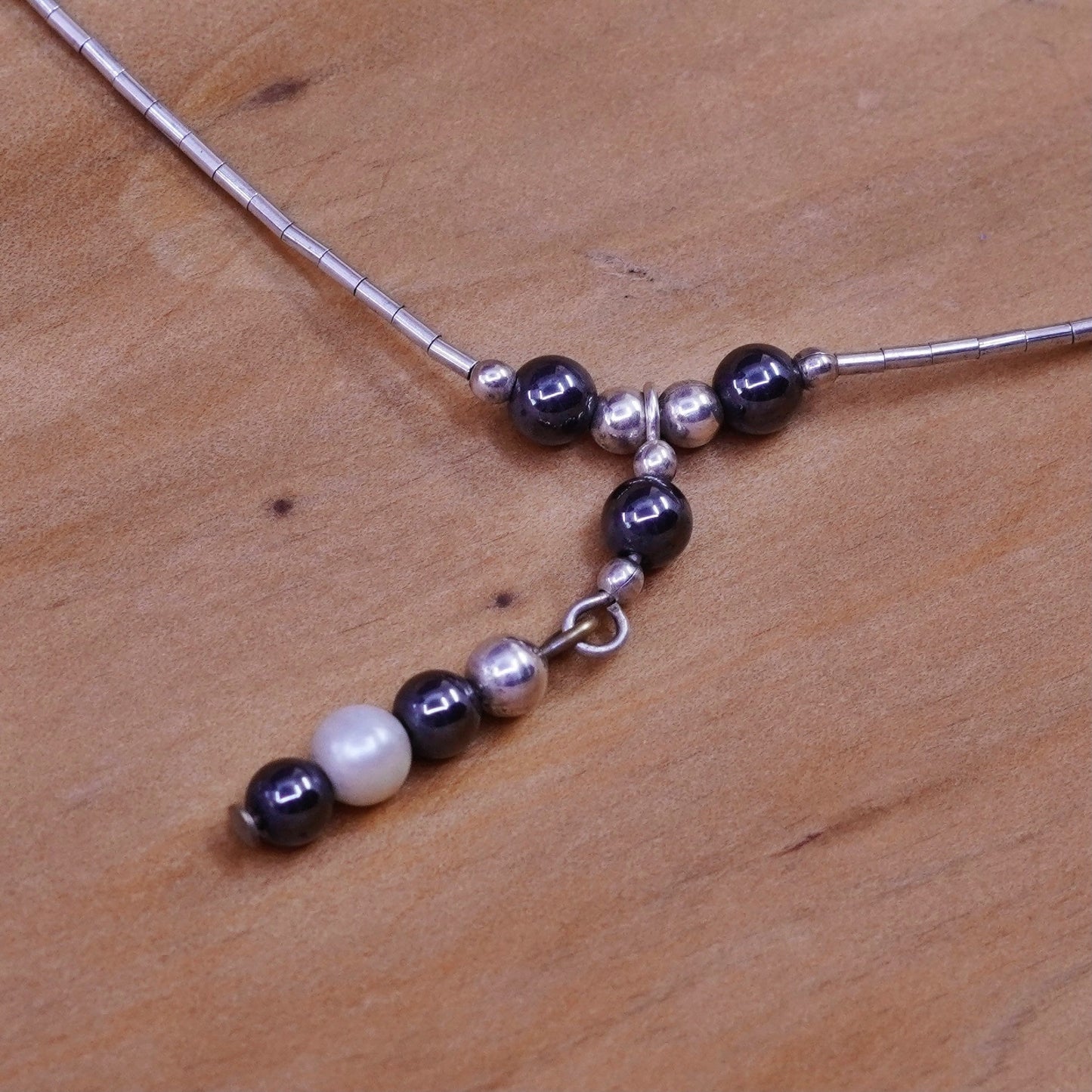 16”, vtg Sterling 925 silver handmade liquid silver chain with hematite beads