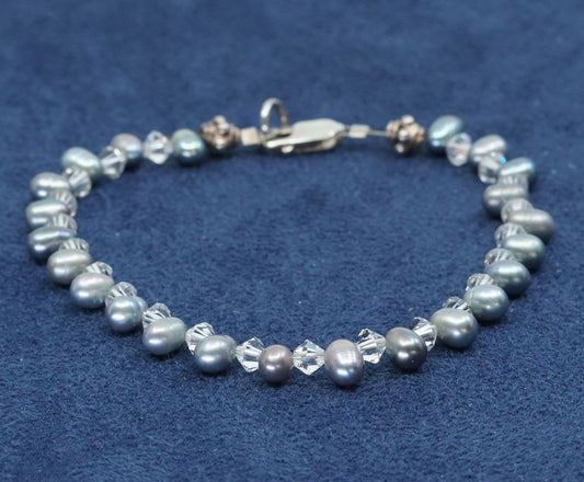 7.5", Sterling silver handmade bracelet, 925 clasp w/ pearl N crystal beads