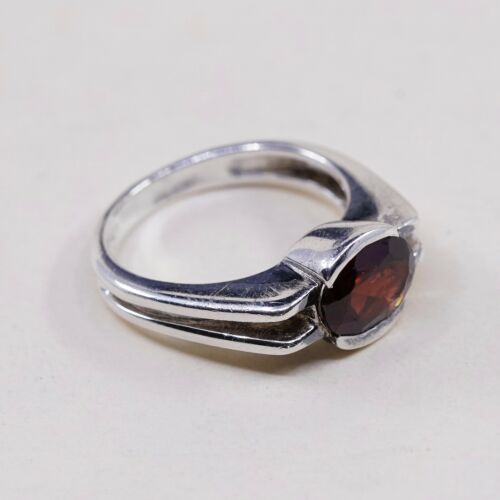 Sz 7, Vtg Modern Sterling 925 Silver Ring W/ Oval ruby, stamped 925