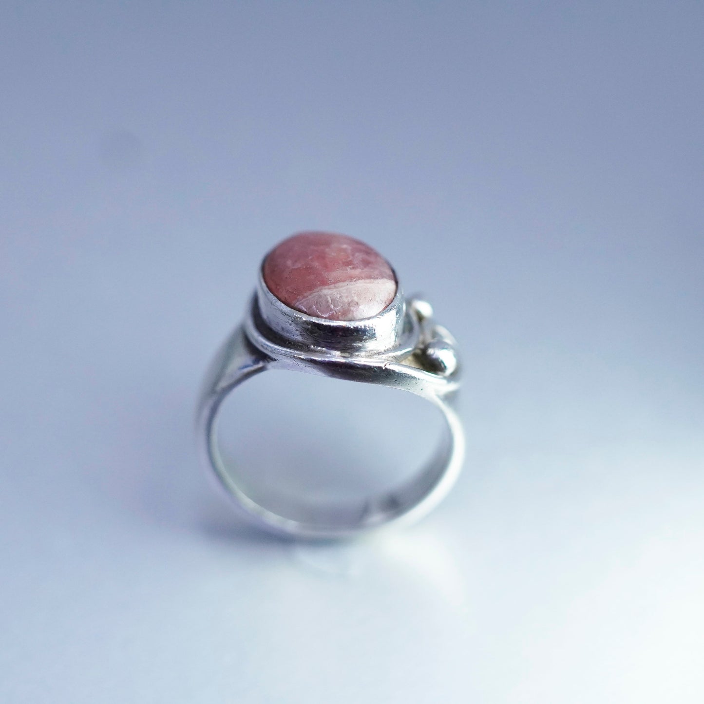 Size 8.5, vintage Sajen Sterling 925 silver handmade ring w/ pink Rhodochrosite