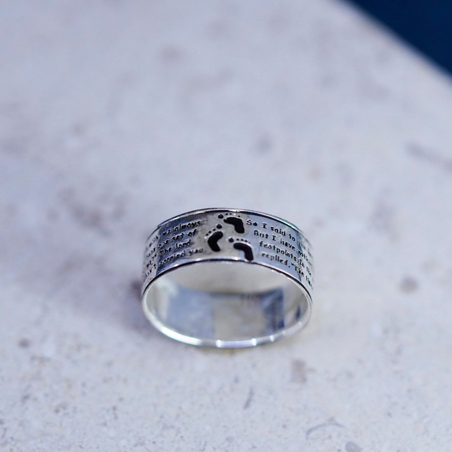 Size 6.75, vtg sterling silver handmade ring, 925 band with footprint embossed