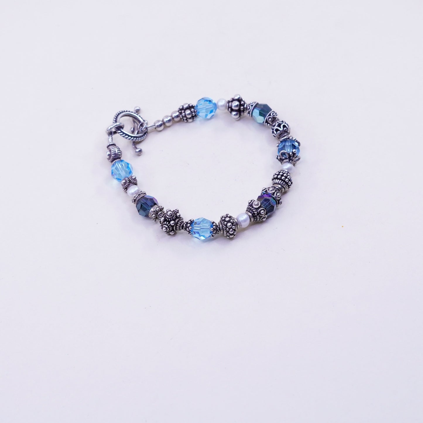 6.5”, vintage Sterling 925 Silver blue Art Glass Bead Toggle Bracelet