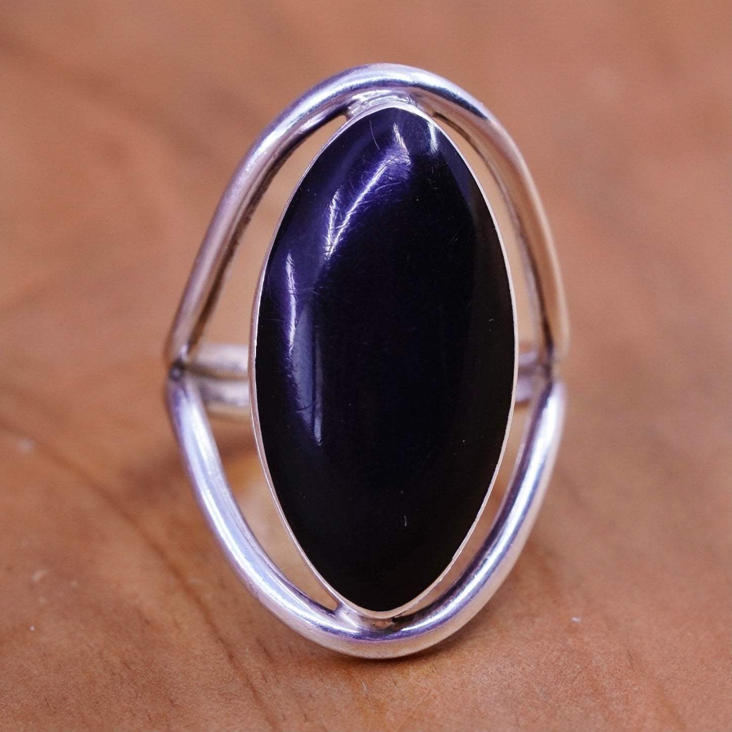 Size 6.25, vintage Sterling 925 silver handmade ring with oval onyx