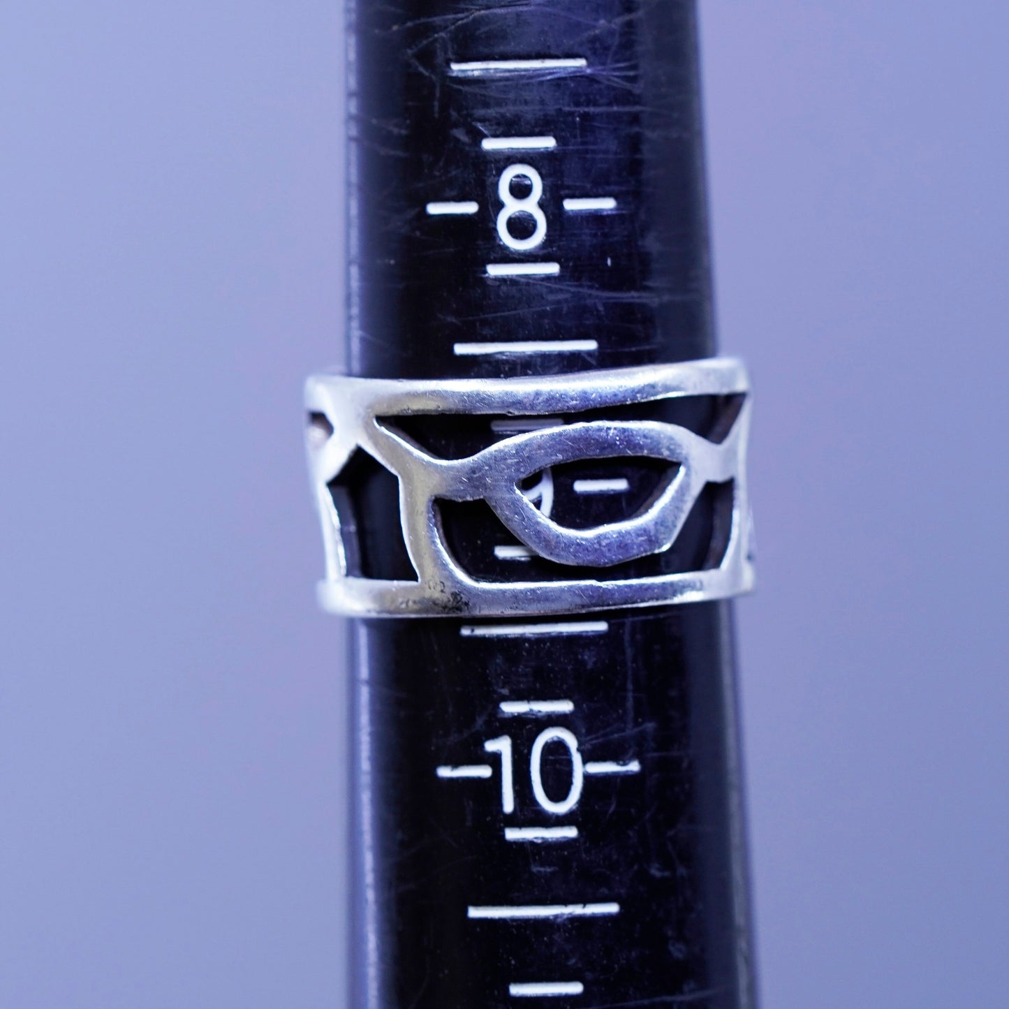 Size 8.5, vintage southwestern Sterling 925 silver handmade ring, filigree band