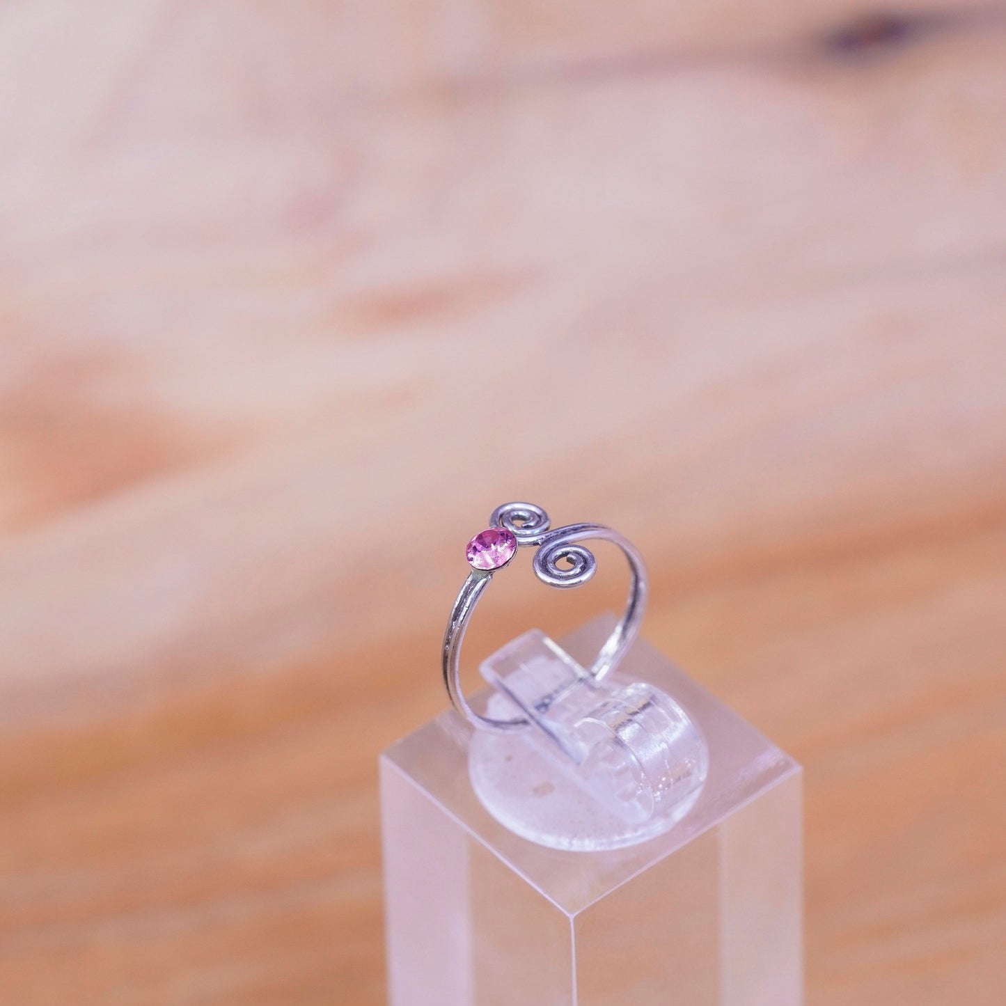 Size 3, vintage Sterling 925 silver handmade swirl ring with pink crystal