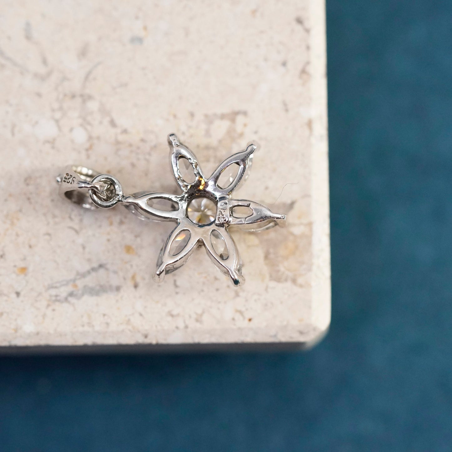 Vintage sterling silver handmade pendant, 925 flower circle with cz
