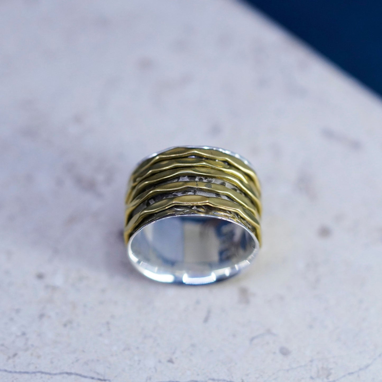 Size 6.5, vintage two tone sterling 925 silver wide band ring w/ copper spinner