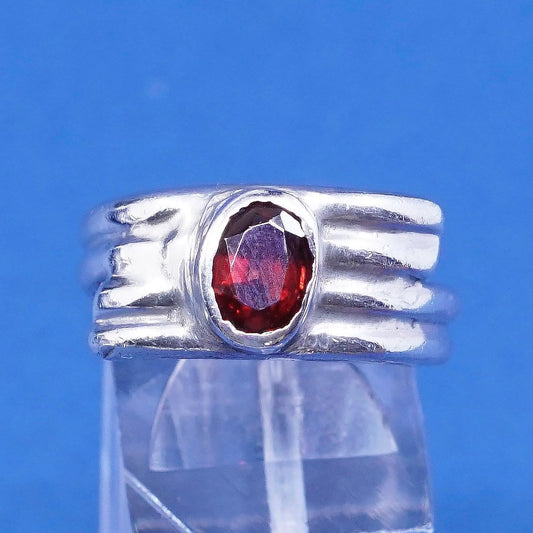 Size 8.75, vtg mexico Sterling silver handmade ring, 925 w/ Ruby