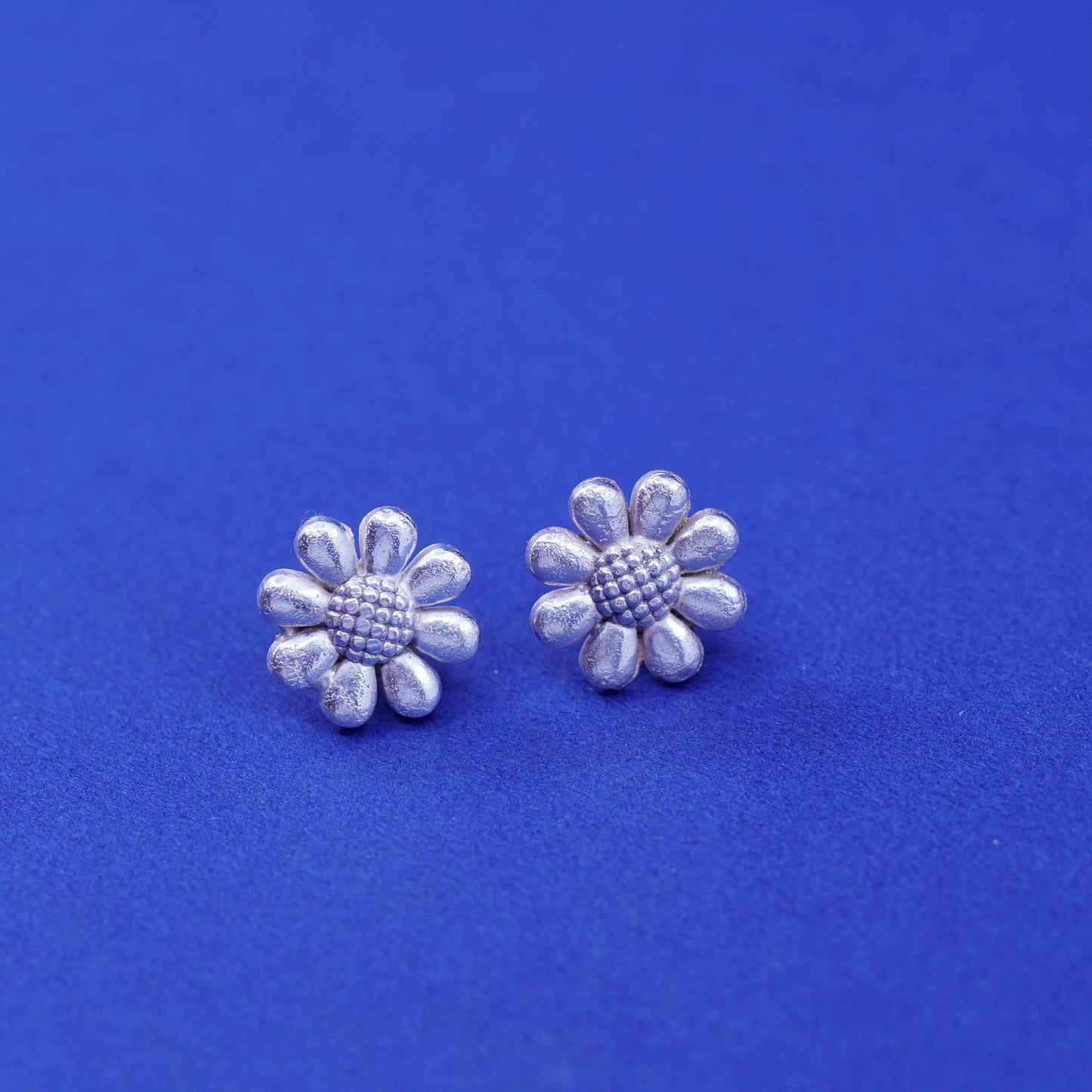 Vintage Sterling silver handmade earrings, 925 flower studs