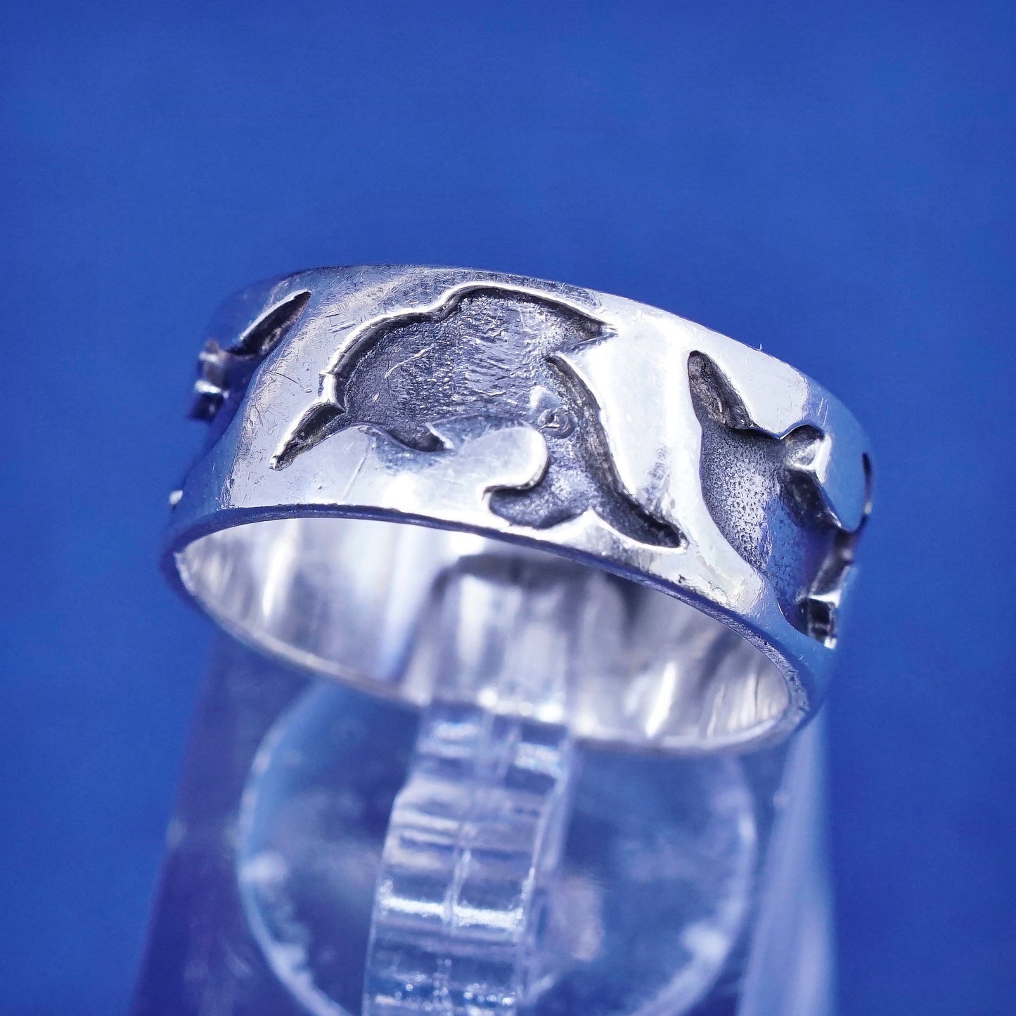 Size 8.25, vtg sterling silver handmade ring, 925 band with dolphin embossed