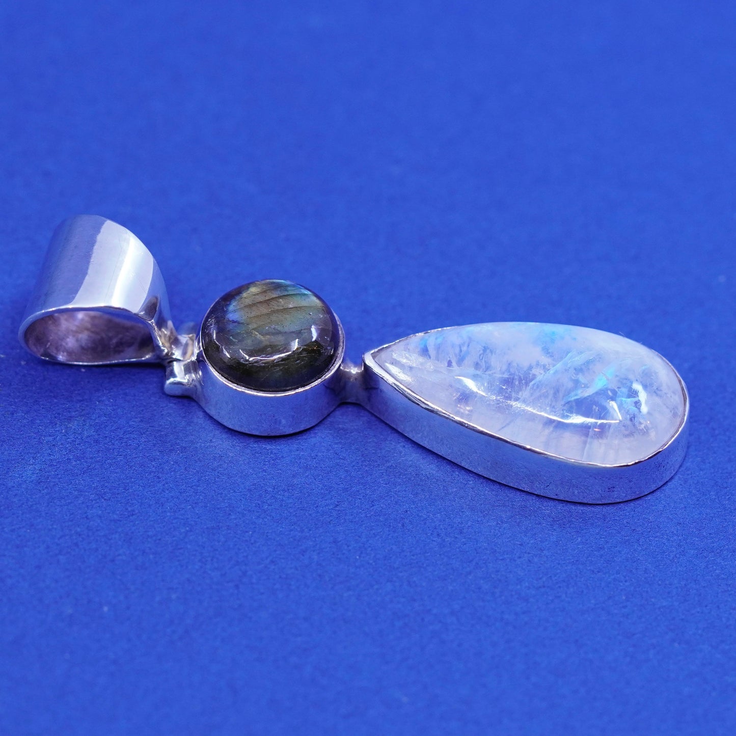 Sterling 925 silver handmade pendant with teardrop moonstone and labradorite