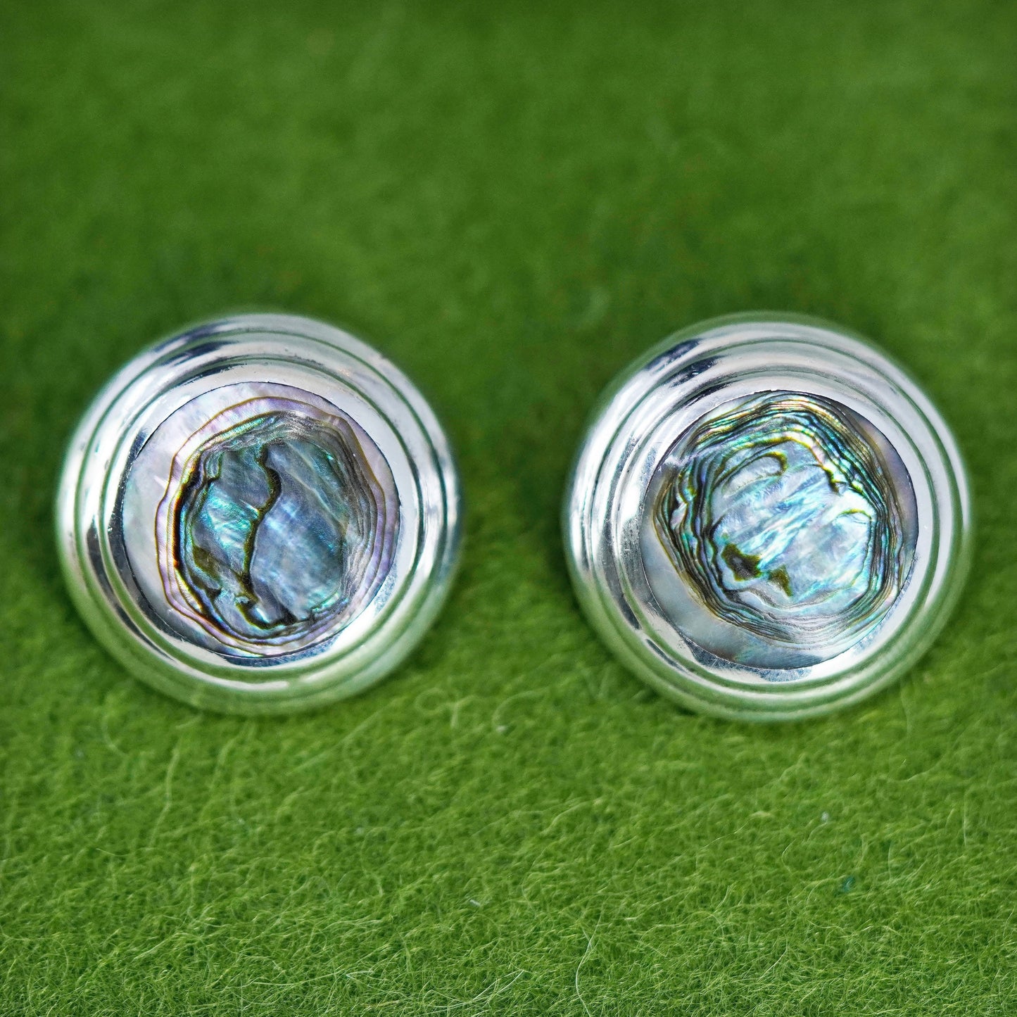 Vintage mexico Sterling 925 silver handmade clip on earrings with abalone inlay