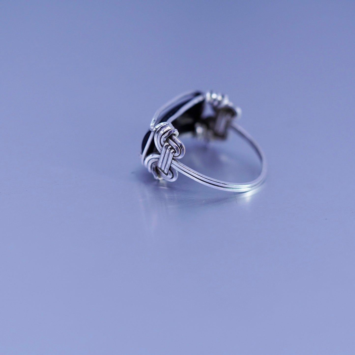 Size 9.5, vintage Sterling 925 silver handmade wired ring with agate