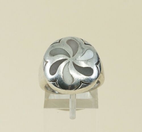 Size 7, Vtg Sterling Silver Handmade Flower Ring w/ mother of pearl