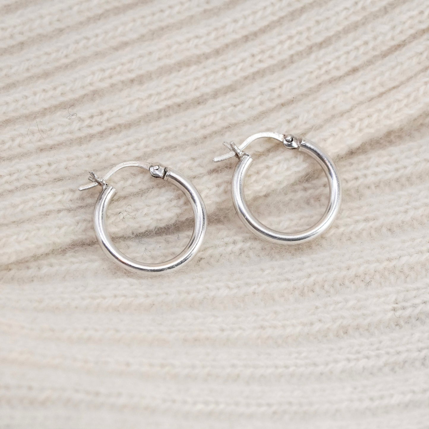 0.75”, Vintage sterling 925 silver loop earrings, minimalist primitive hoops