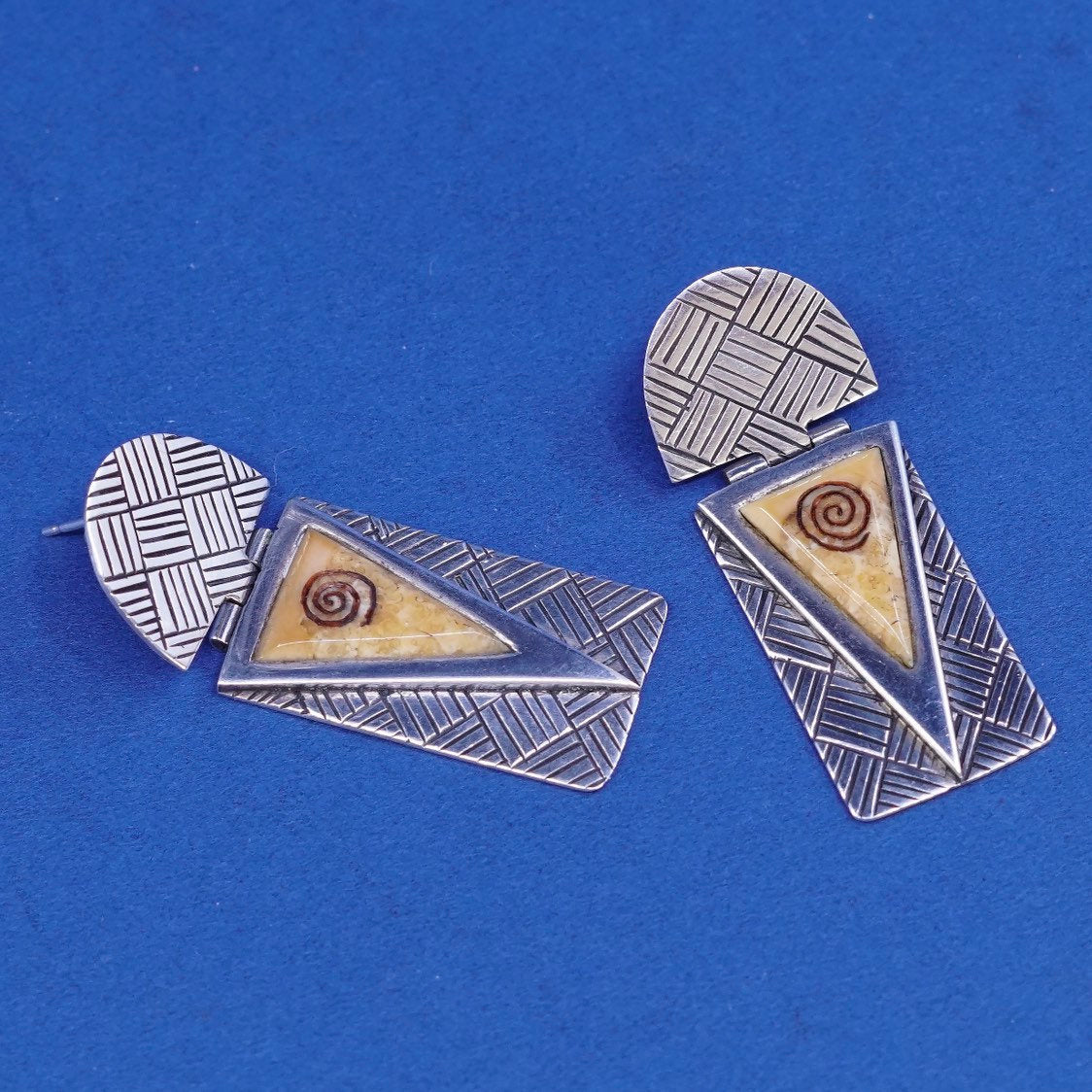 vtg 1990s Earrings Sterling Silver Zealandia, 925 rectangular dangles w/ swirl