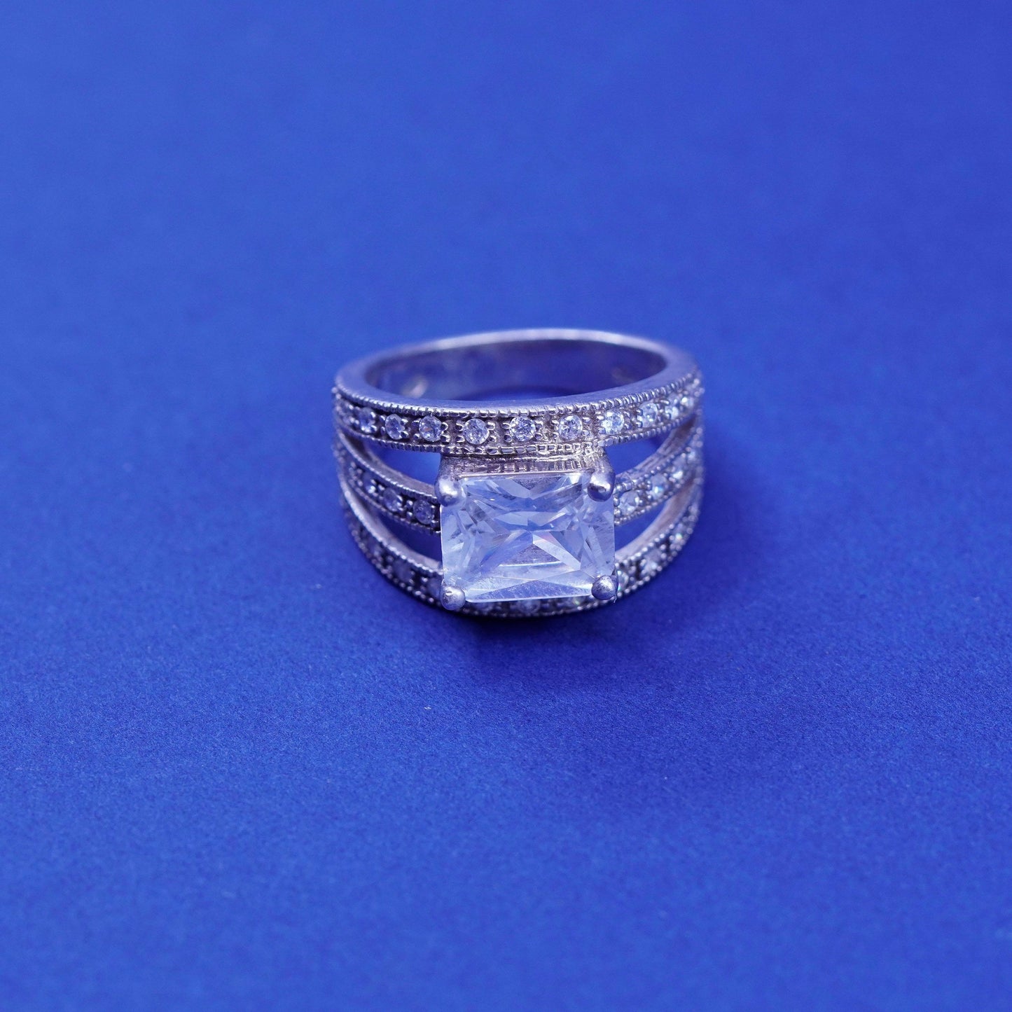 Size 7.25, vtg Sterling 925 silver engagement anniversary ring w/ cluster Cz