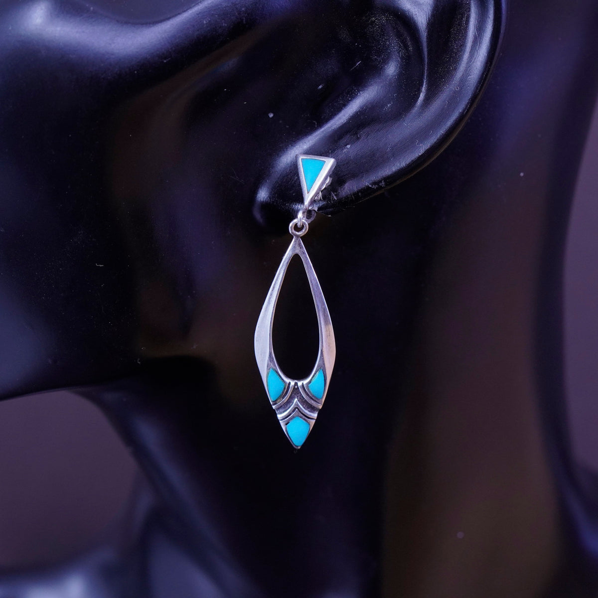 Native American SC Southwestern 925 Sterling silver earrings w/ turquoise beads