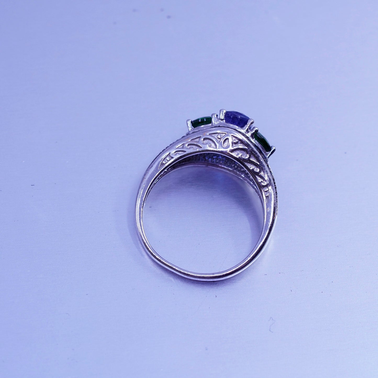 Size 8.25, vintage Sterling 925 silver handmade band ring with peridot topaz