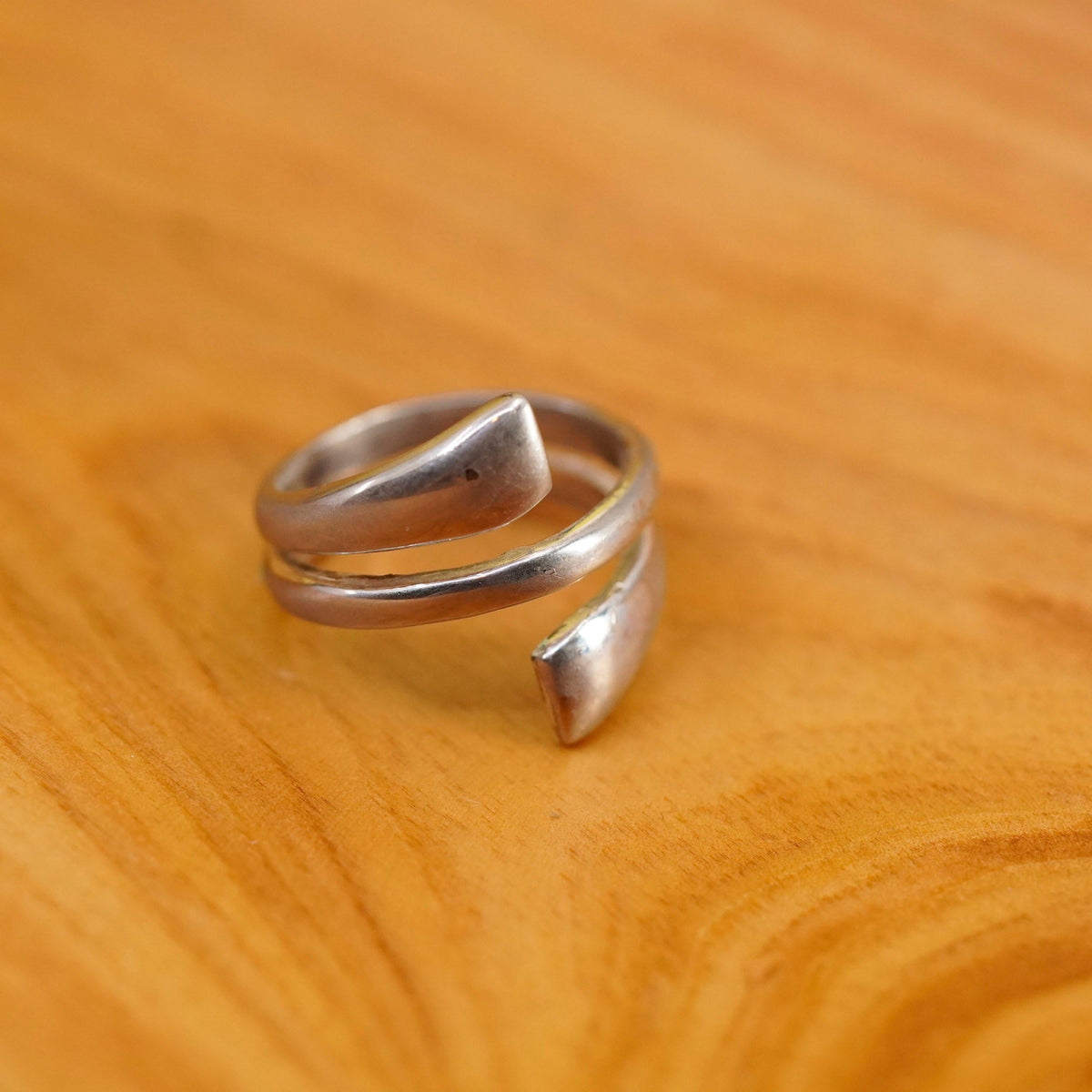 Size 5.5, vintage Sterling silver handmade ring, 925 wrap band