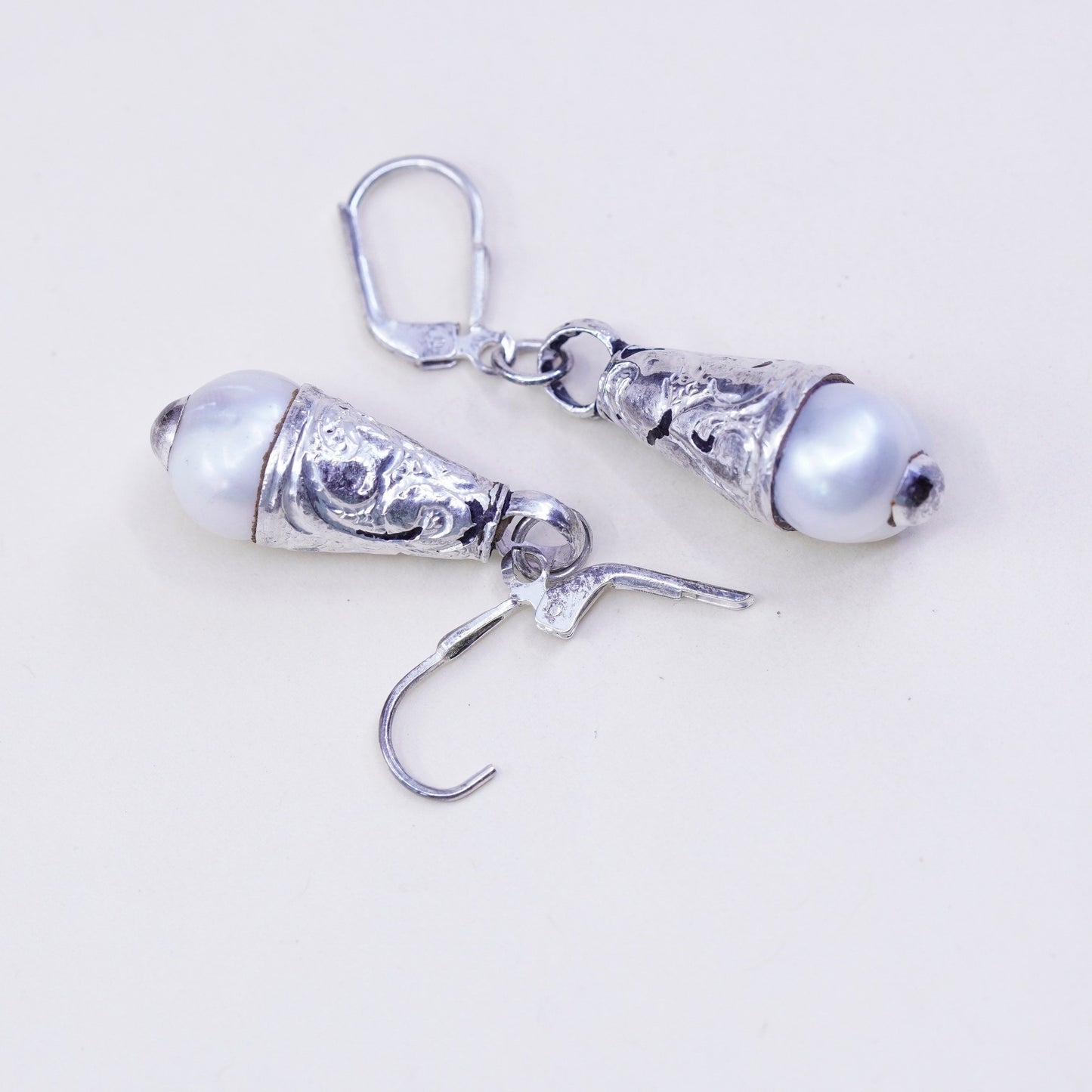Vintage southwestern sterling silver handmade earrings, 925 teardrop with pearl