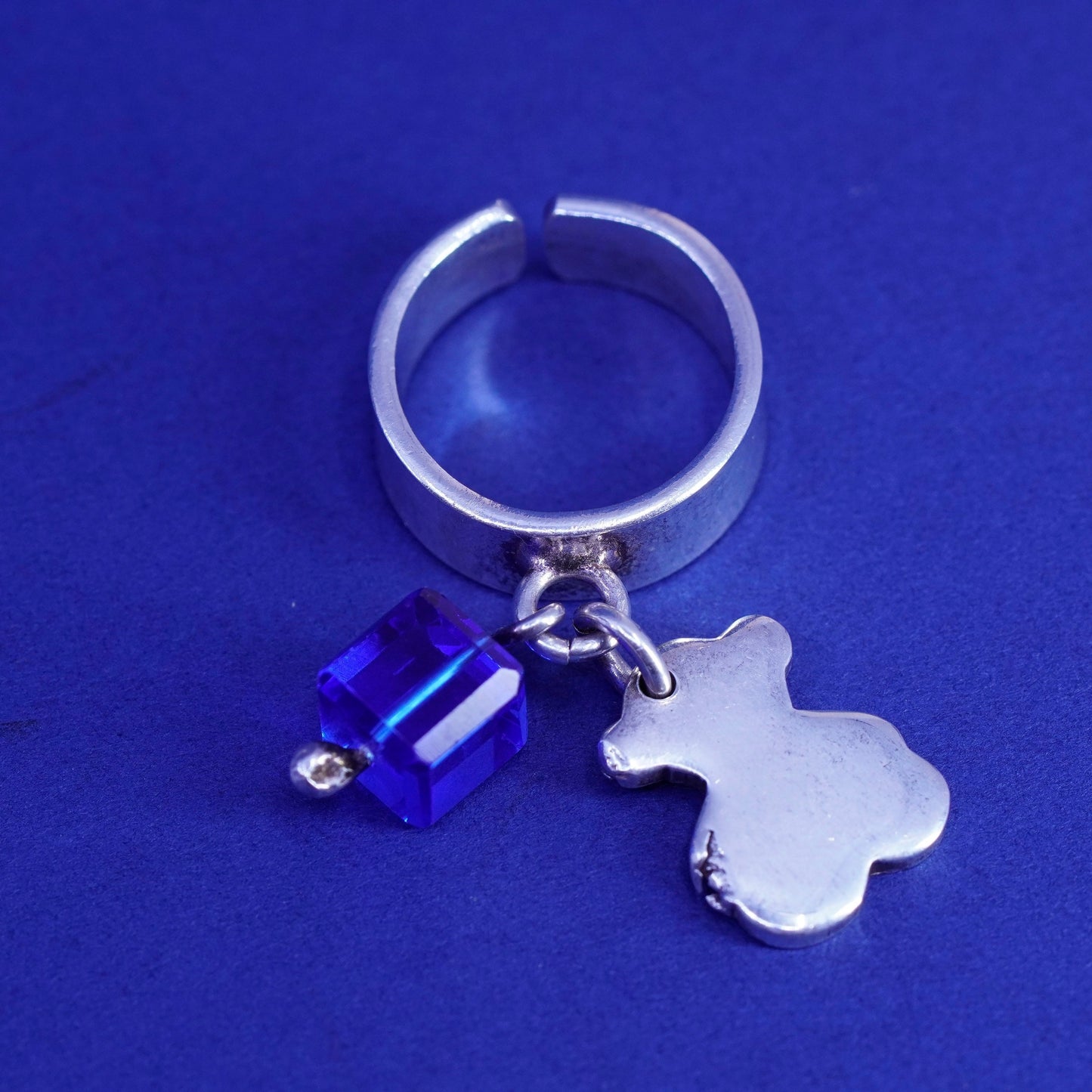 Size 5.5, vintage Sterling silver handmade ring, 925 band bear blue cz charm